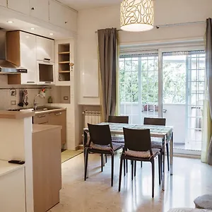 Quiet Studio With Balcony - 30 Min To Center - Airport Link - By Orpi Rent Appartamento